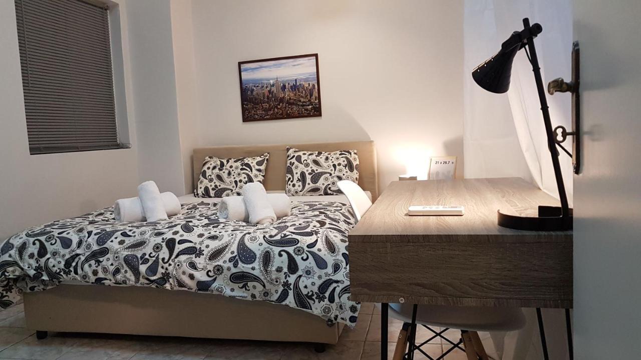 Palette Apartment Chocolate - Athens Center, 6 Bd, 3 Bath Екстериор снимка