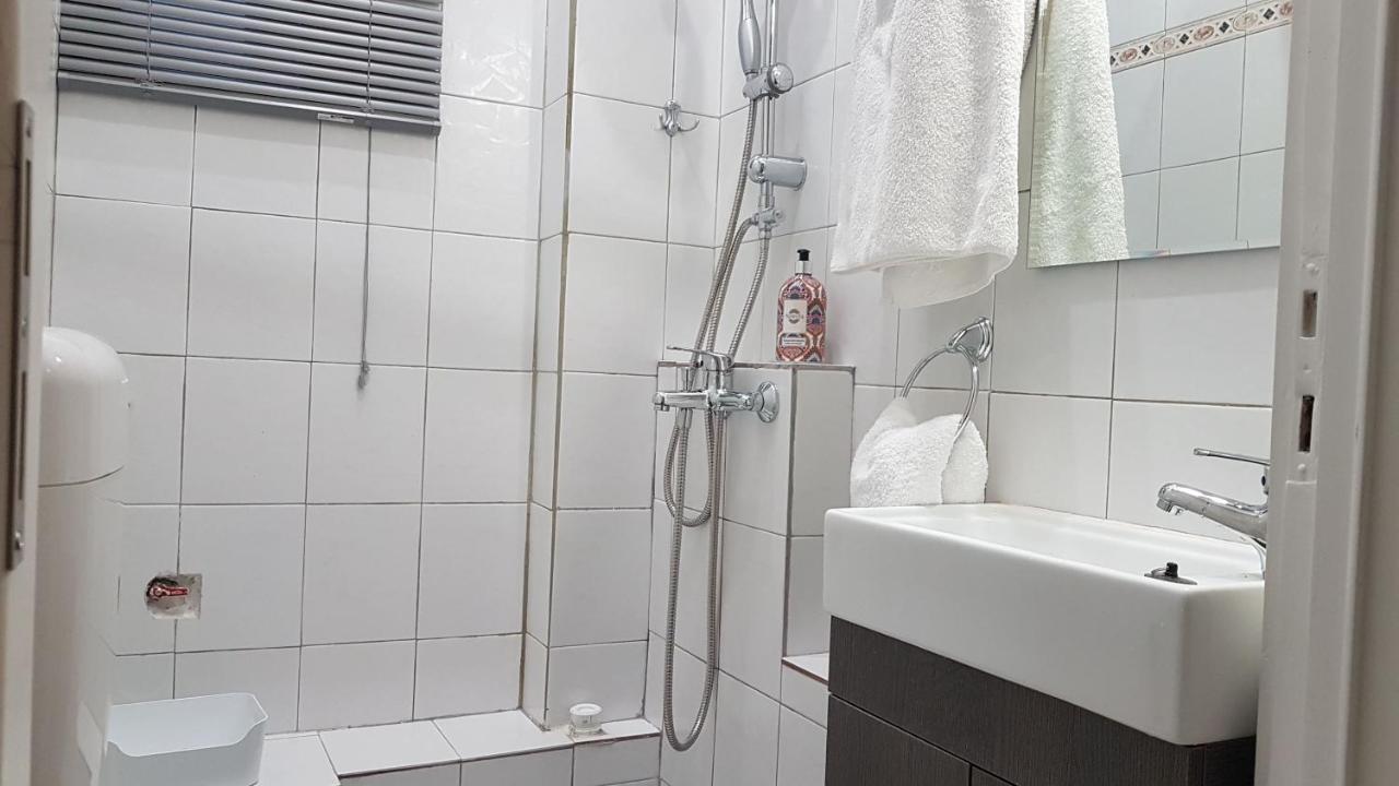 Palette Apartment Chocolate - Athens Center, 6 Bd, 3 Bath Екстериор снимка