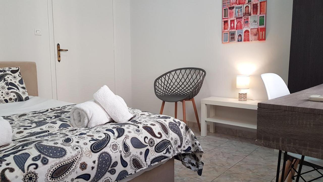 Palette Apartment Chocolate - Athens Center, 6 Bd, 3 Bath Екстериор снимка