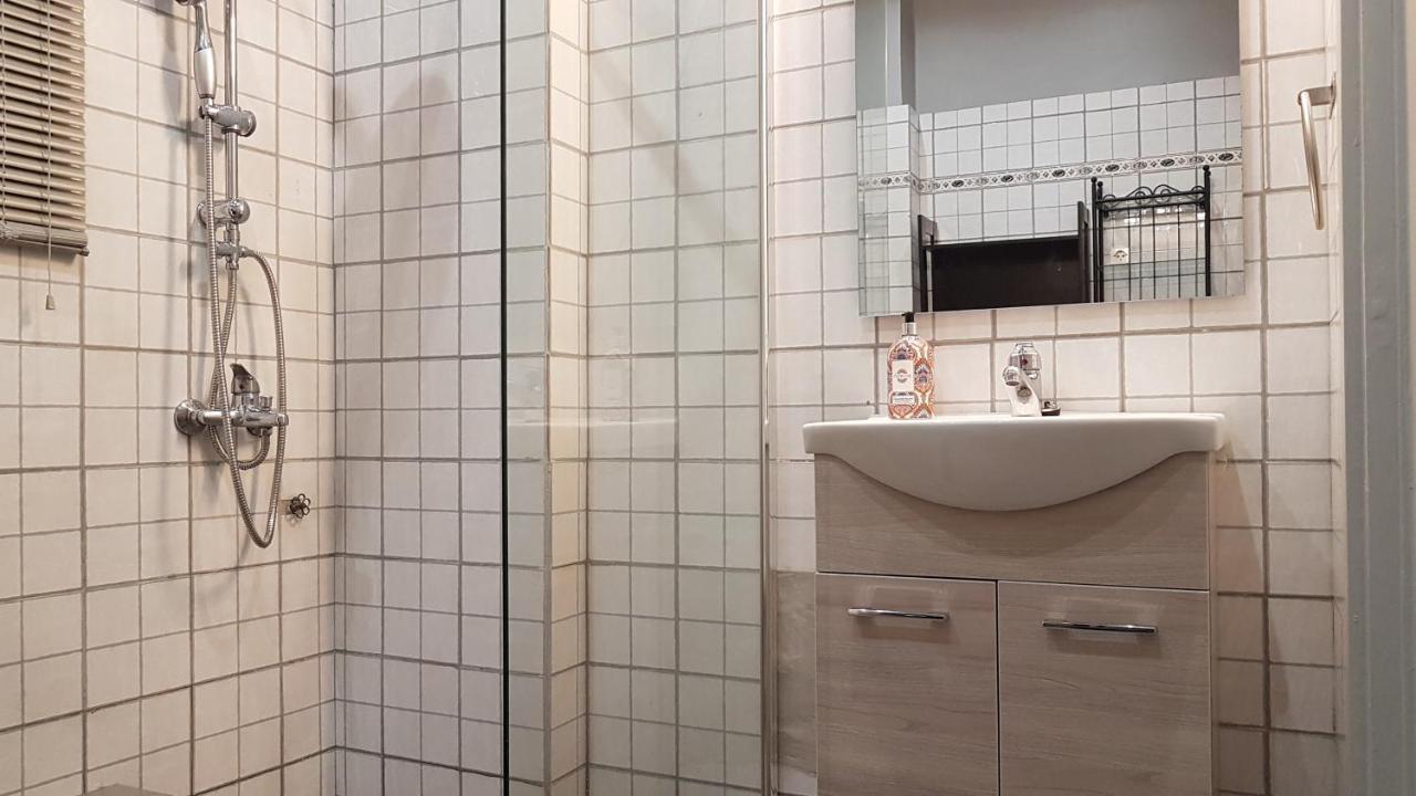 Palette Apartment Chocolate - Athens Center, 6 Bd, 3 Bath Екстериор снимка