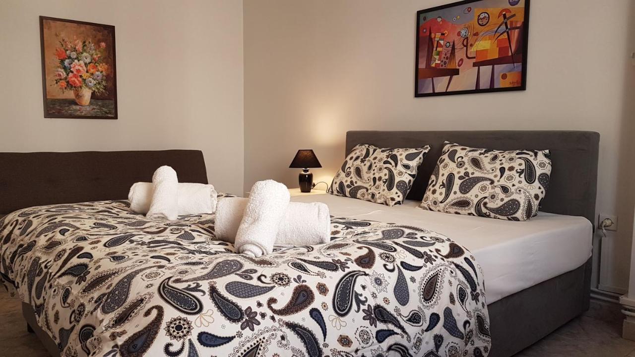 Palette Apartment Chocolate - Athens Center, 6 Bd, 3 Bath Екстериор снимка
